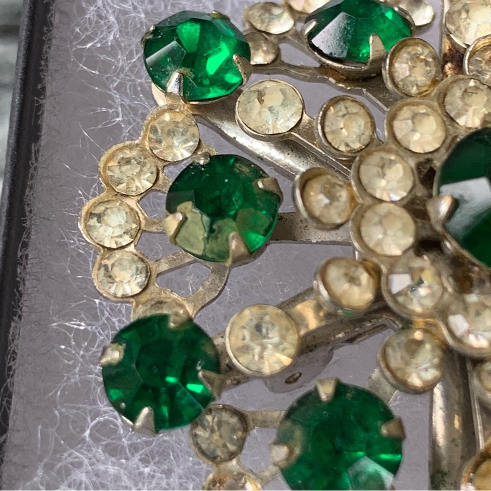 Vintage Emerald Rhinestone Brooch - Picture 3 of 9